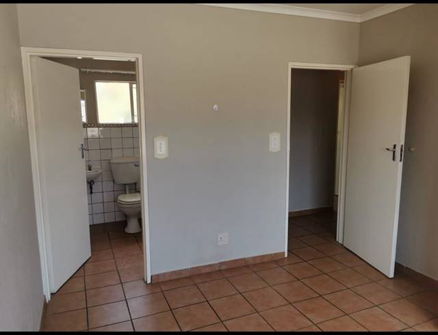 3 BEDROOM APARTMENT FOR SALE IN KANNONIERS PARK